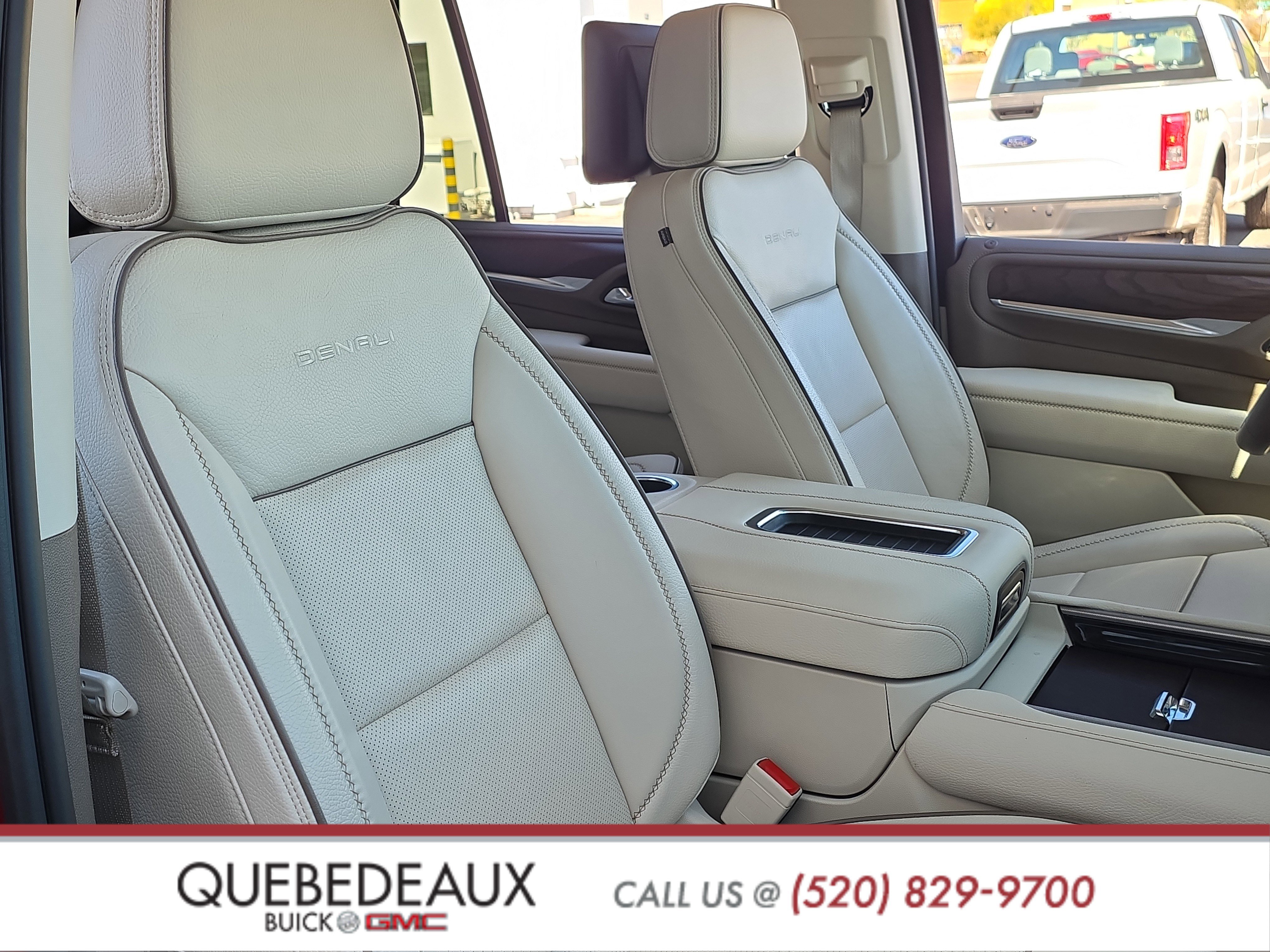 Used 2024 GMC Yukon Denali w/ Denali Reserve Package image 42