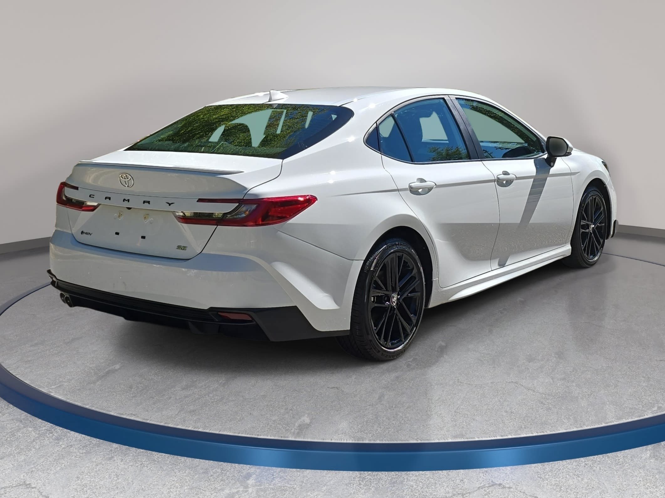 Used 2026 Toyota Camry SE w/ Convenience Package FWD image 5