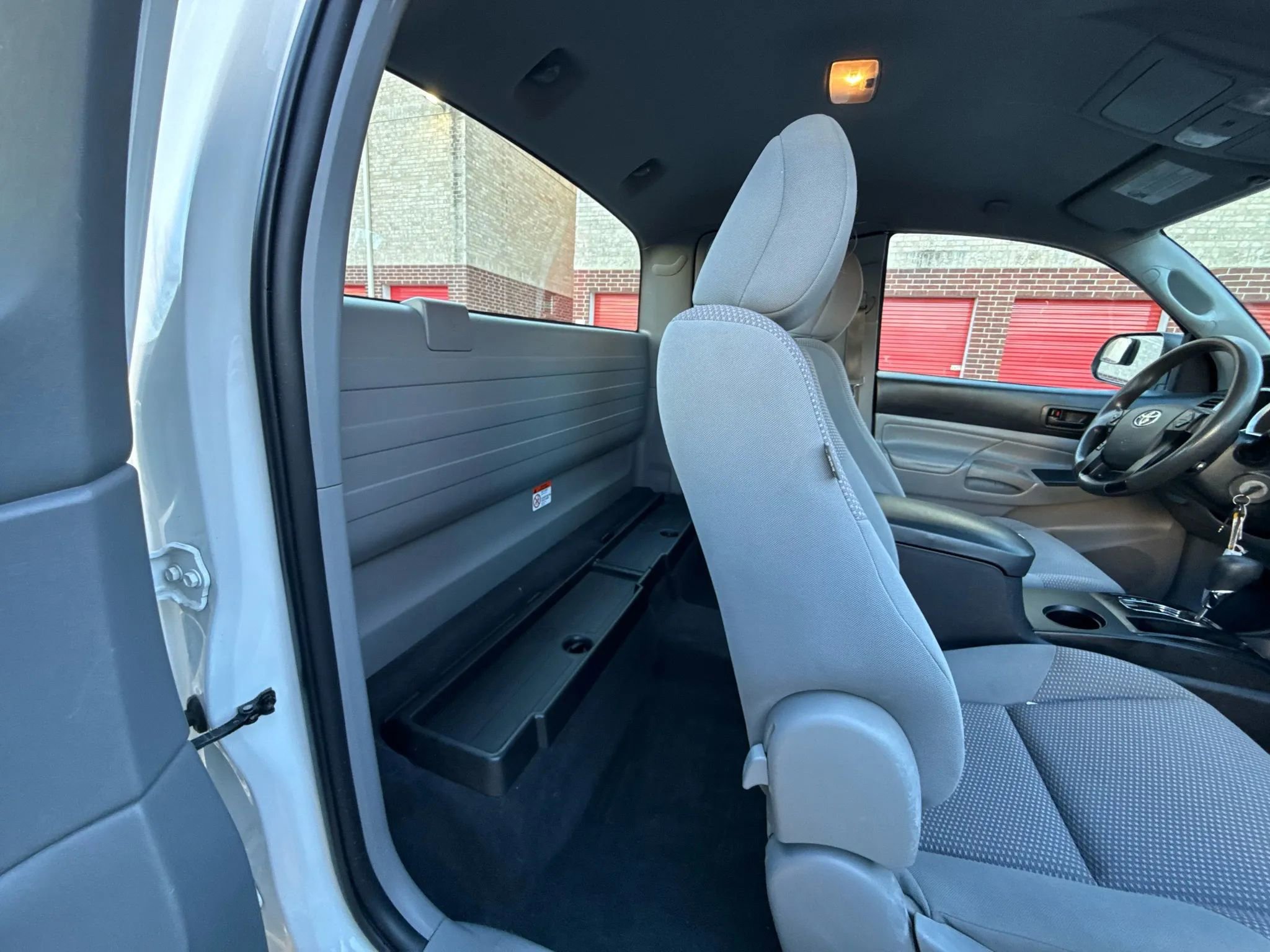 Used 2015 Toyota Tacoma 2WD Access Cab image 30