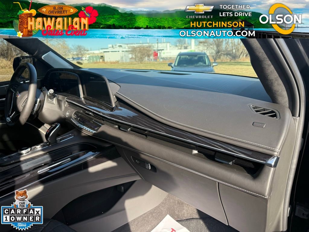 Certified 2024 Cadillac Escalade V w/ Heavy-Duty Trailer Package image 22