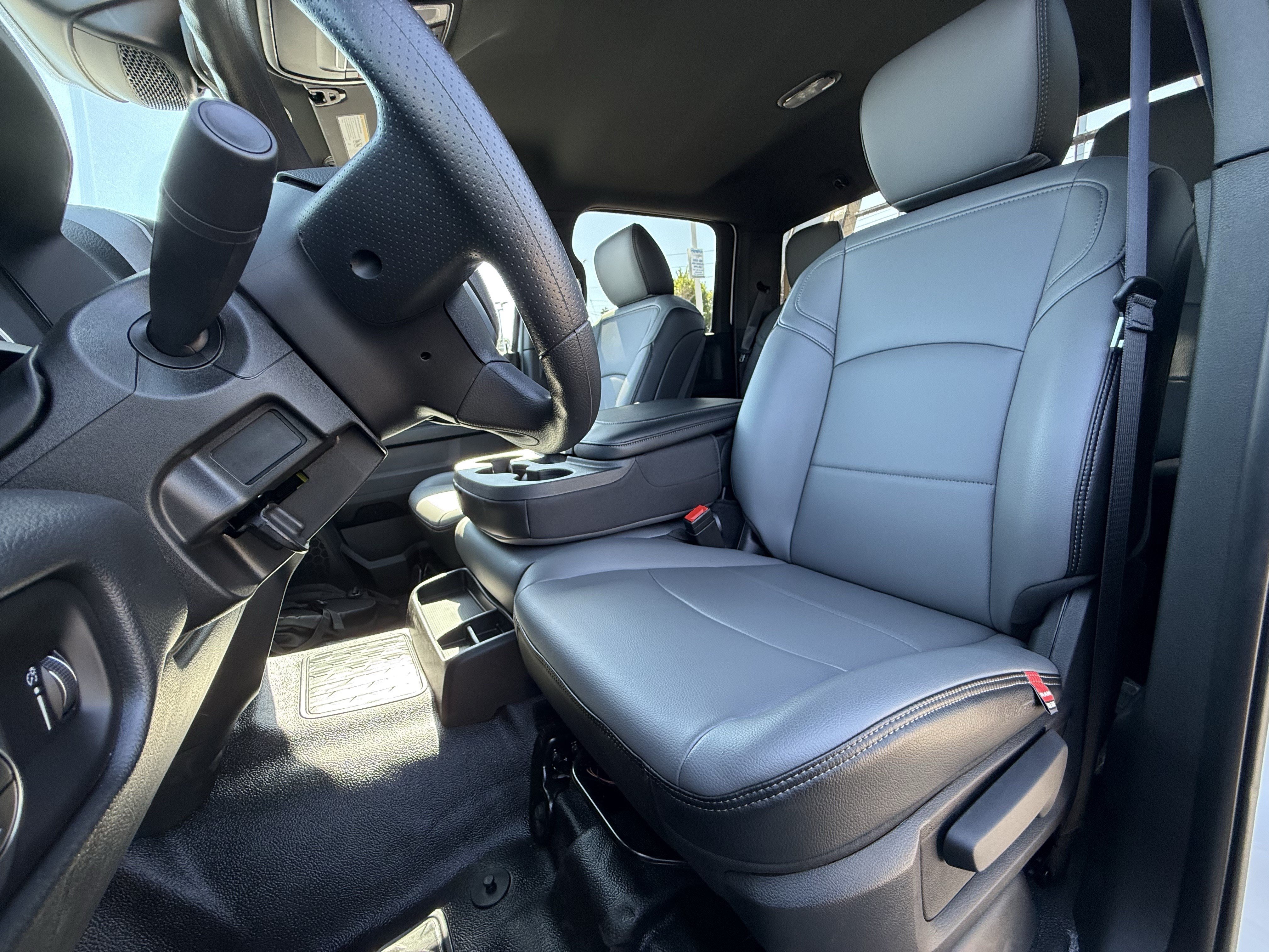 New 2026 RAM 3500 Tradesman AWD/4WD image 16