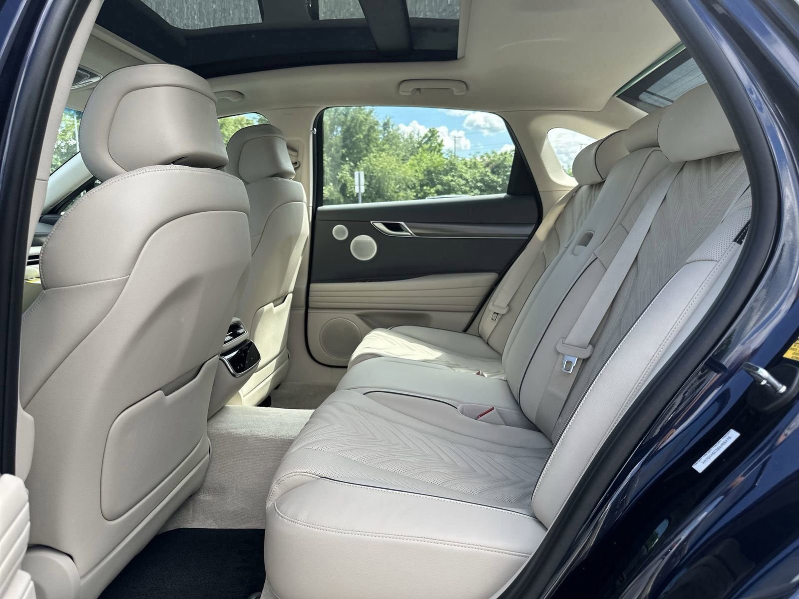 Used 2025 Genesis G80 2.5T Sport Prestige AWD/4WD image 10