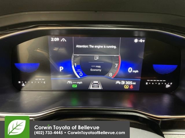 Used 2024 Volkswagen Jetta SE image 15