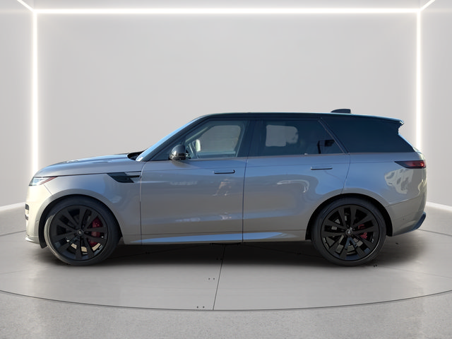Used 2023 Land Rover Range Rover Sport SE Dynamic AWD/4WD image 2
