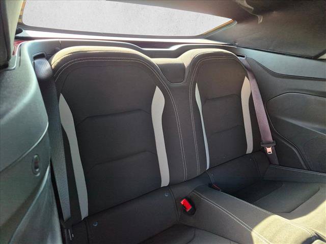 Used 2017 Chevrolet Camaro LT RWD image 17