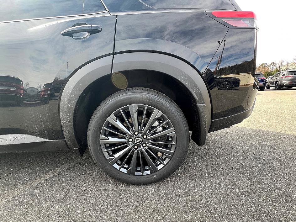 New 2026 Nissan Pathfinder SL image 11