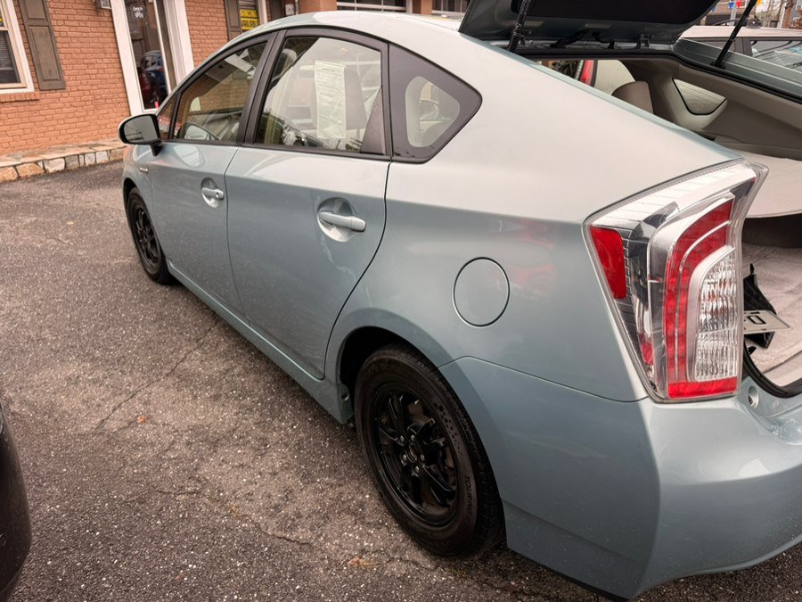 Used 2014 Toyota Prius Three FWD image 11