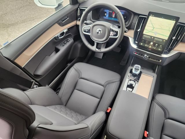 New 2026 Volvo XC90 B6 Plus w/ Protection Package AWD/4WD image 10