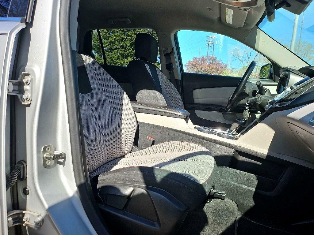 Used 2016 GMC Terrain SLE image 19