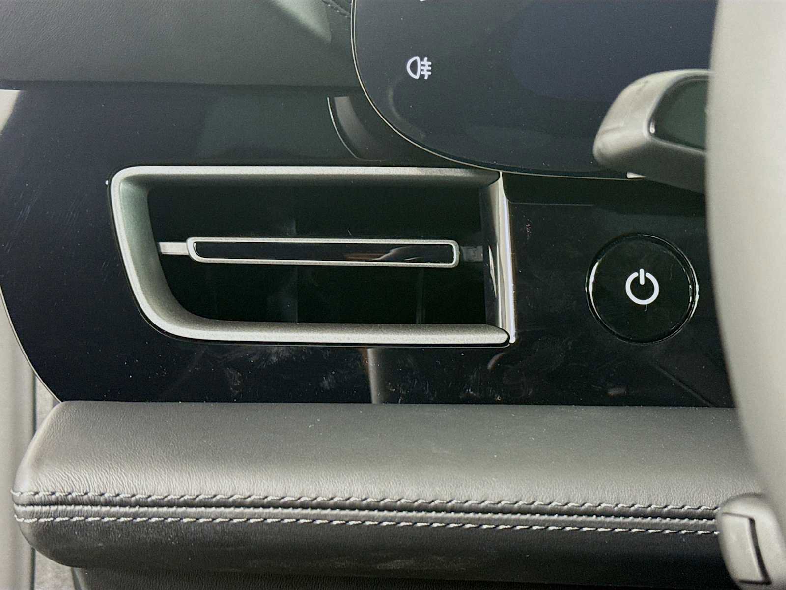 New 2025 Porsche Taycan image 14