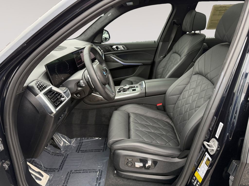 Certified 2024 BMW X7 xDrive40i w/ Executive Package image 9