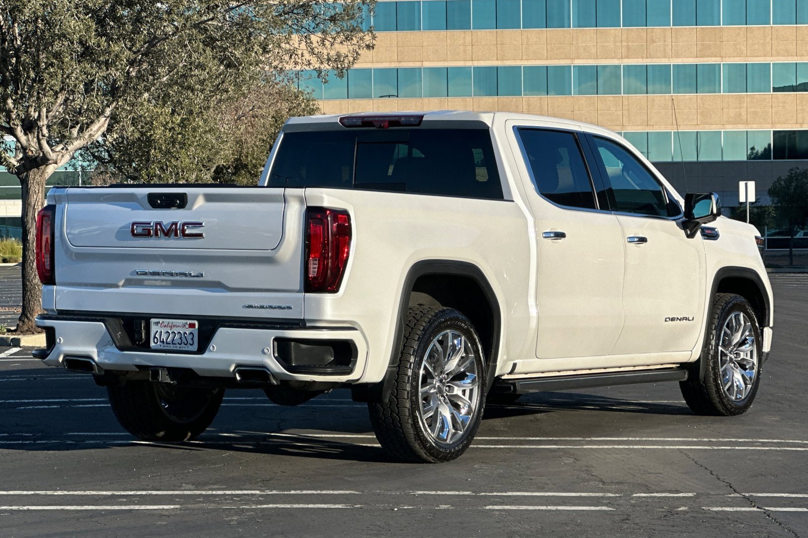 Used 2023 GMC Sierra 1500 Denali w/ Denali Reserve Package image 4