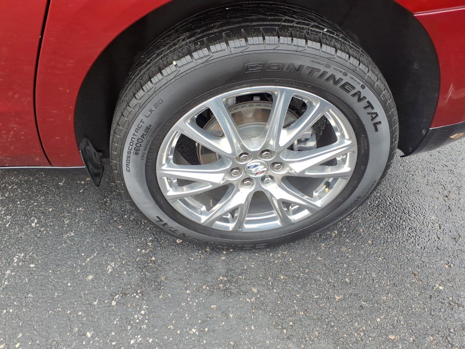 Used 2023 Buick Enclave Essence w/ Experience Buick Package image 7