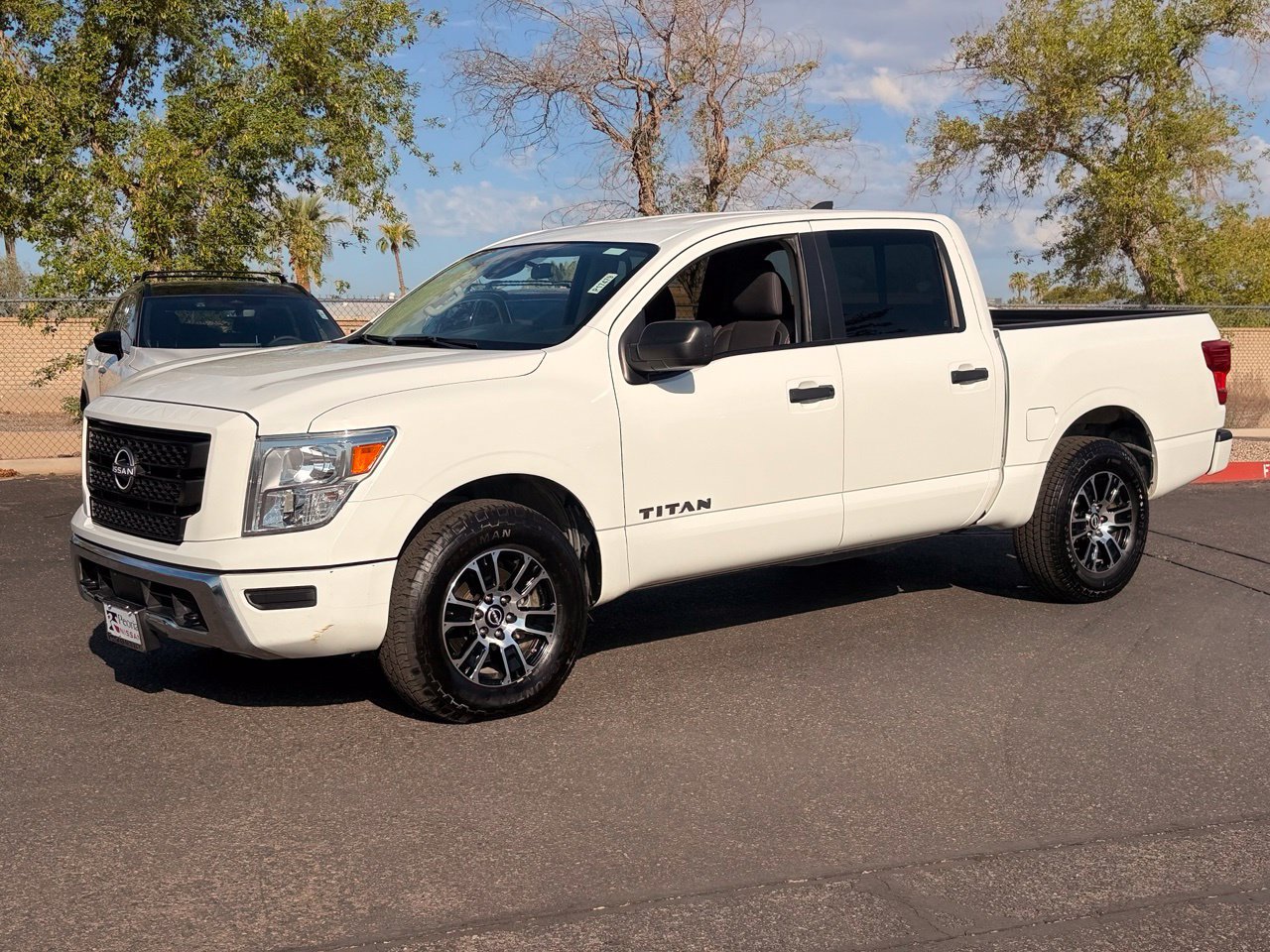 Certified 2023 Nissan Titan SV AWD/4WD image 2