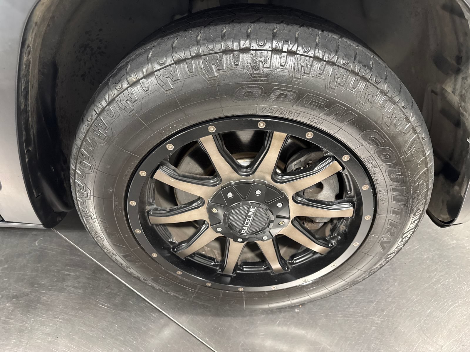 Used 2017 Jeep Cherokee Limited AWD/4WD image 17