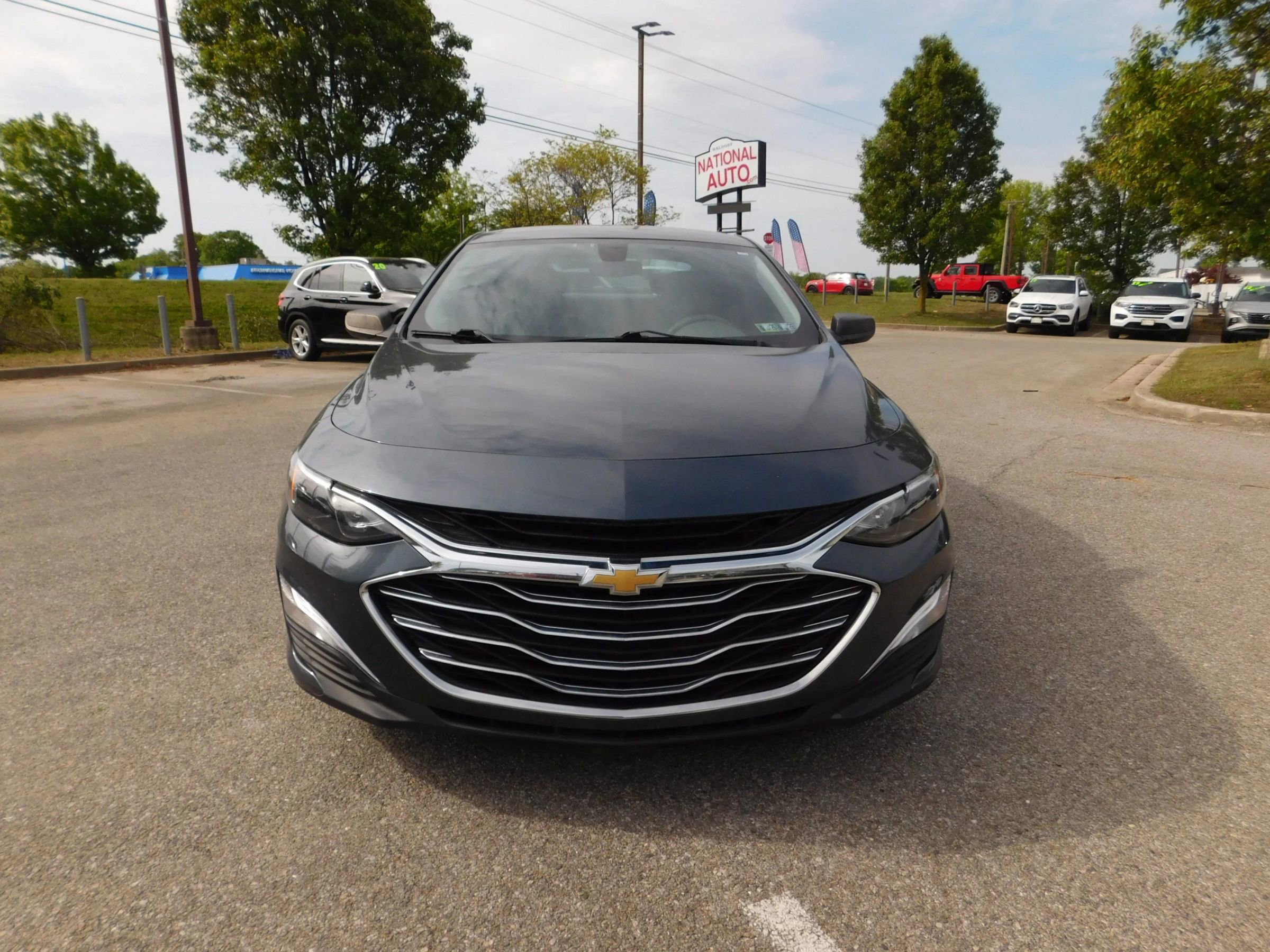 Used 2020 Chevrolet Malibu LS w/ LPO, Convenience Package 2 FWD image 2