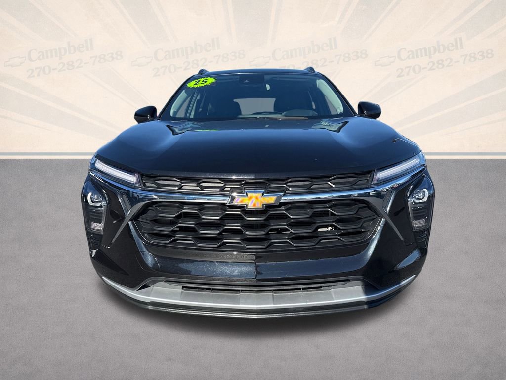 Used 2025 Chevrolet Trax LT w/ LT Convenience Package image 9