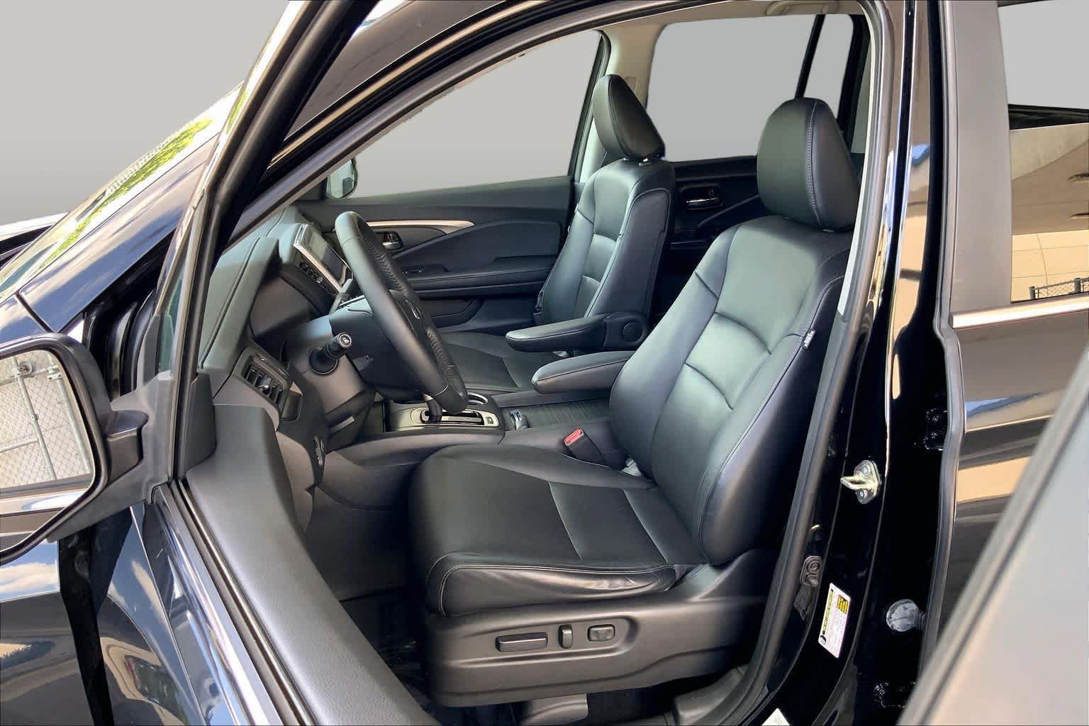Used 2017 Honda Ridgeline RTL-T image 8