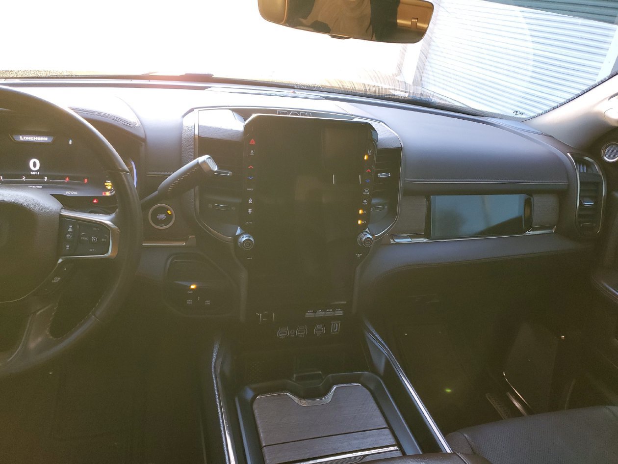 Used 2025 RAM 2500 Limited AWD/4WD image 14