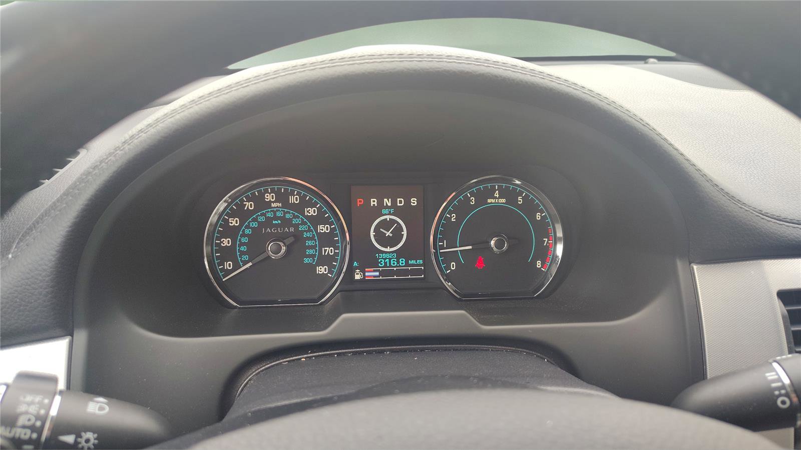 Used 2013 Jaguar XF 3.0 image 10