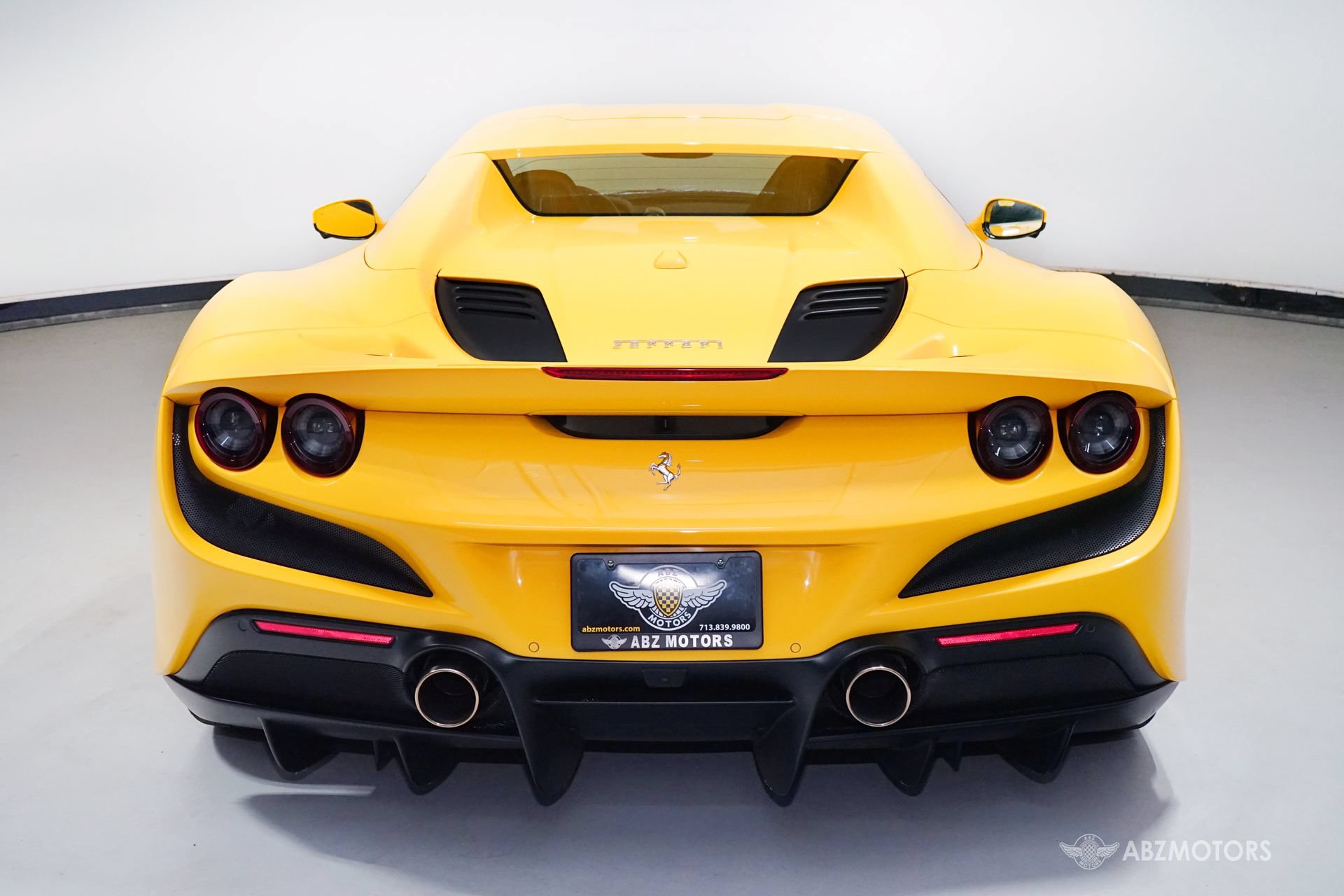 Used 2022 Ferrari F8 Tributo RWD image 8