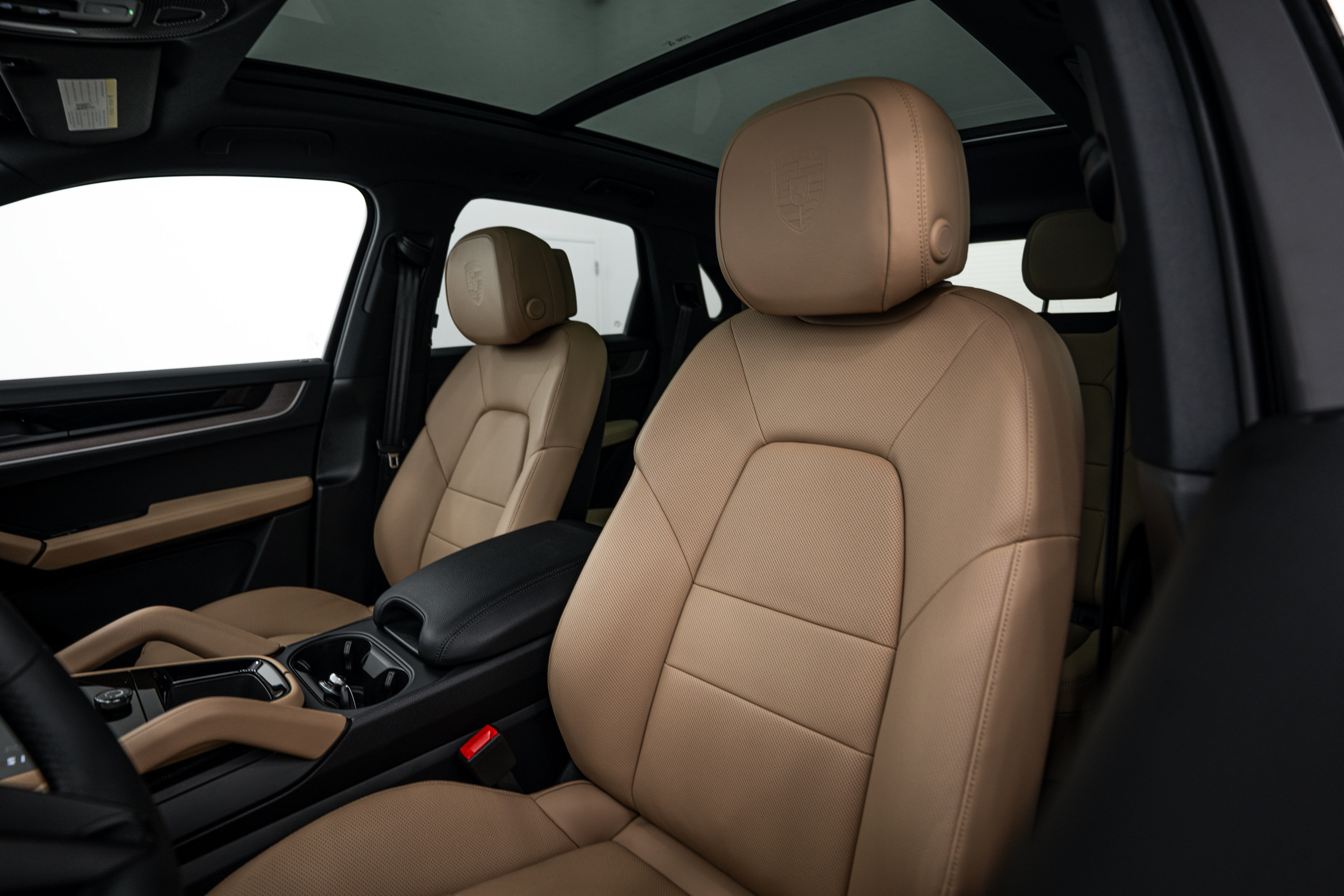 Certified 2026 Porsche Cayenne AWD/4WD image 22