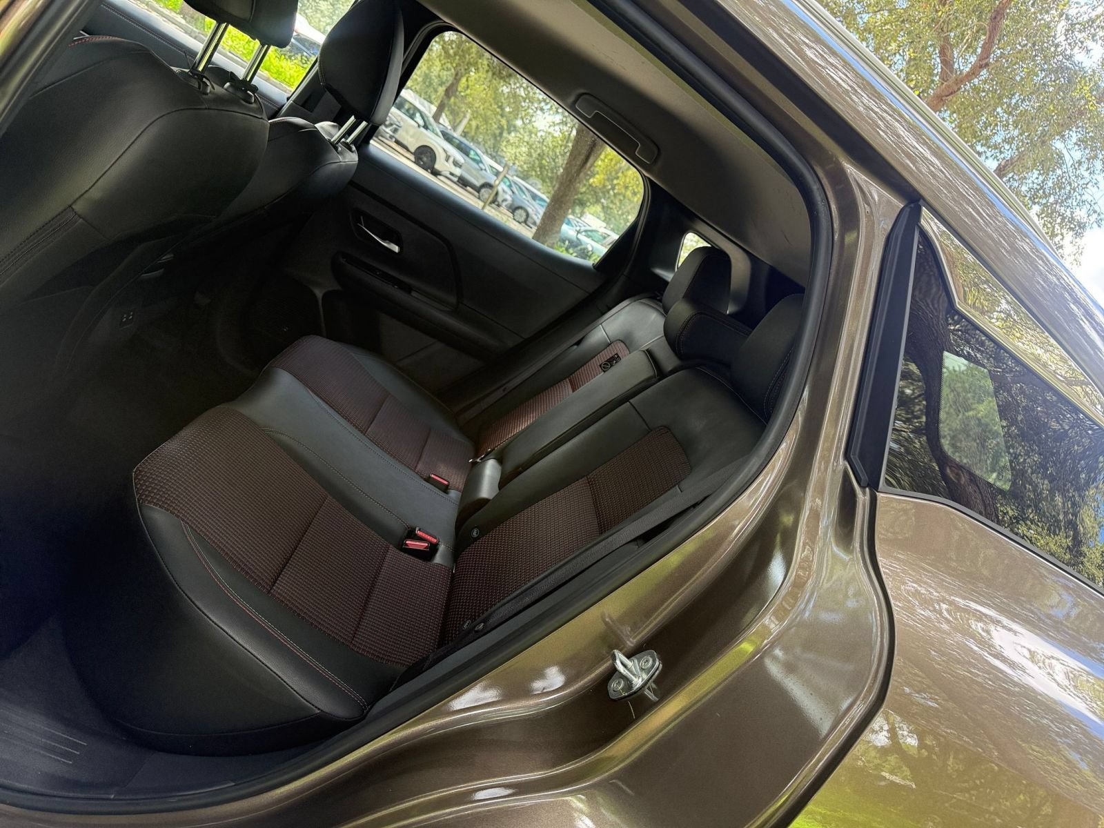 Used 2026 Nissan Kicks SR FWD image 33