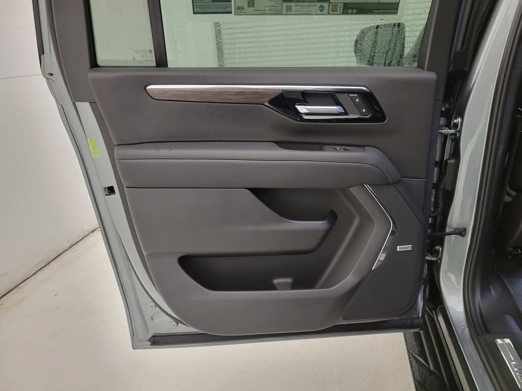 New 2026 Chevrolet Suburban LT w/ Comfort Package image 47