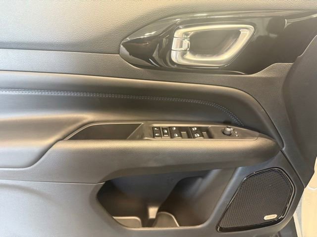 New 2025 Jeep Compass Limited w/ Sun & Sound Group image 7