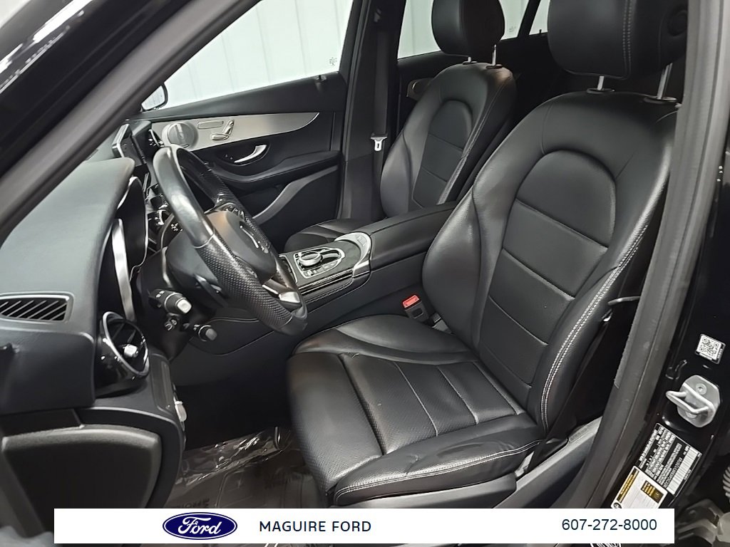 Used 2019 Mercedes-Benz GLC 300 4MATIC image 33