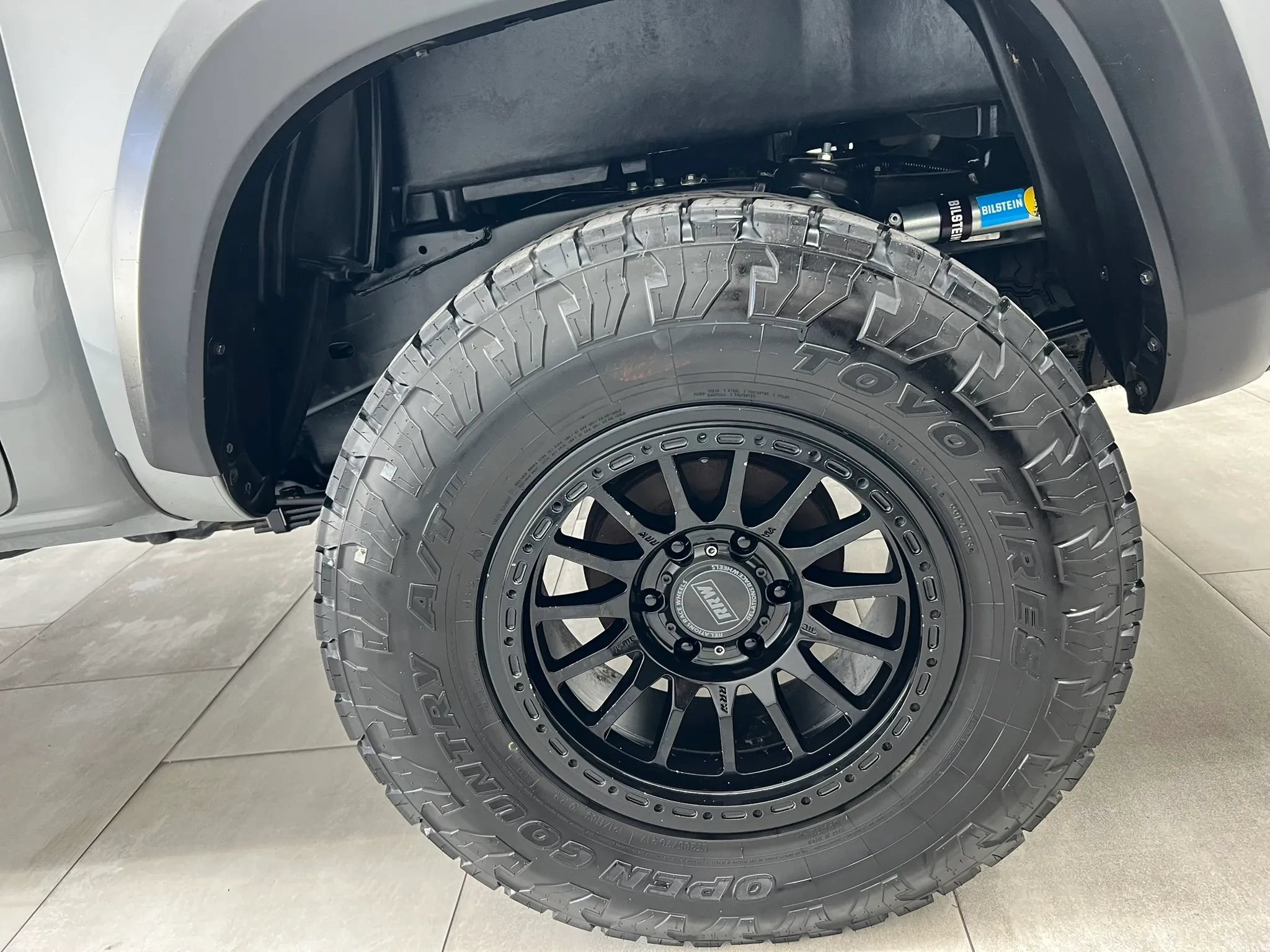 Used 2019 Toyota Tacoma TRD Off-Road AWD/4WD image 8