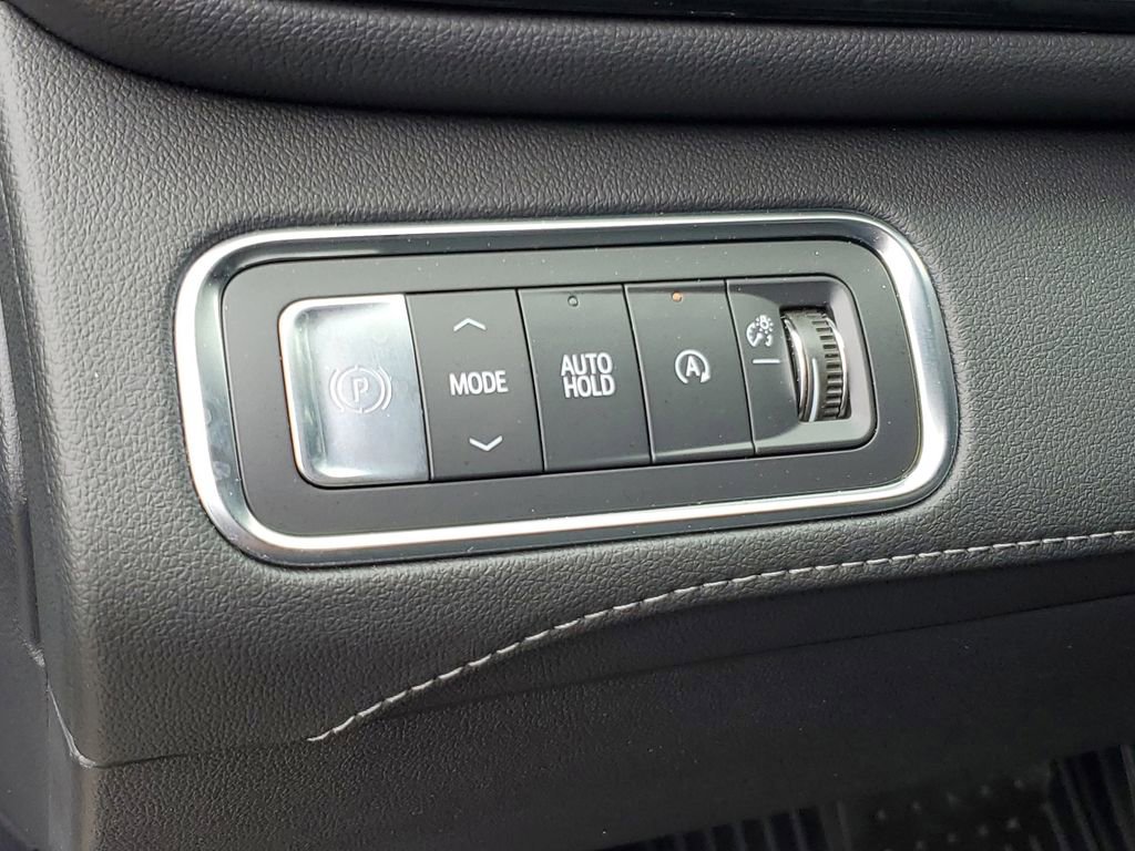 Used 2025 Buick Enclave Preferred w/ Power Package FWD image 10