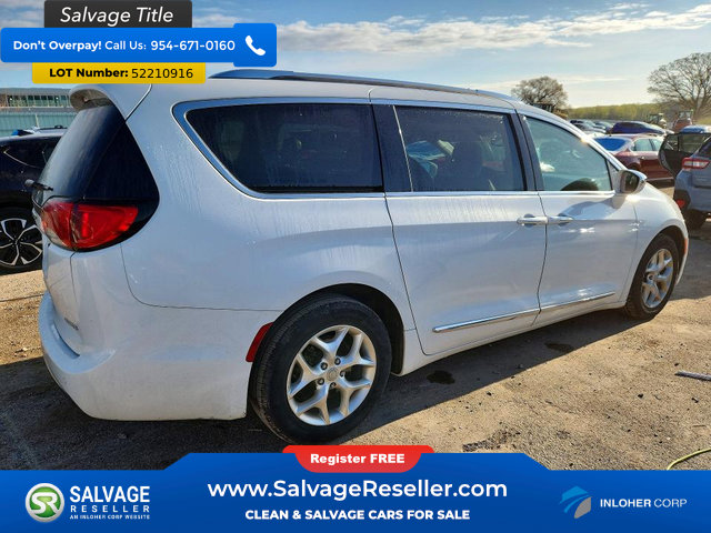 Used 2020 Chrysler Pacifica Limited FWD image 4