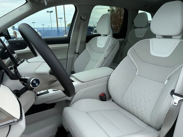 New 2025 Volvo EX90 Plus w/ Protection Package Premier image 10