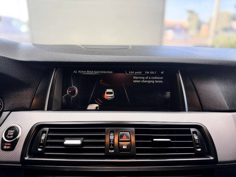 Used 2015 BMW 550i Sedan RWD image 10