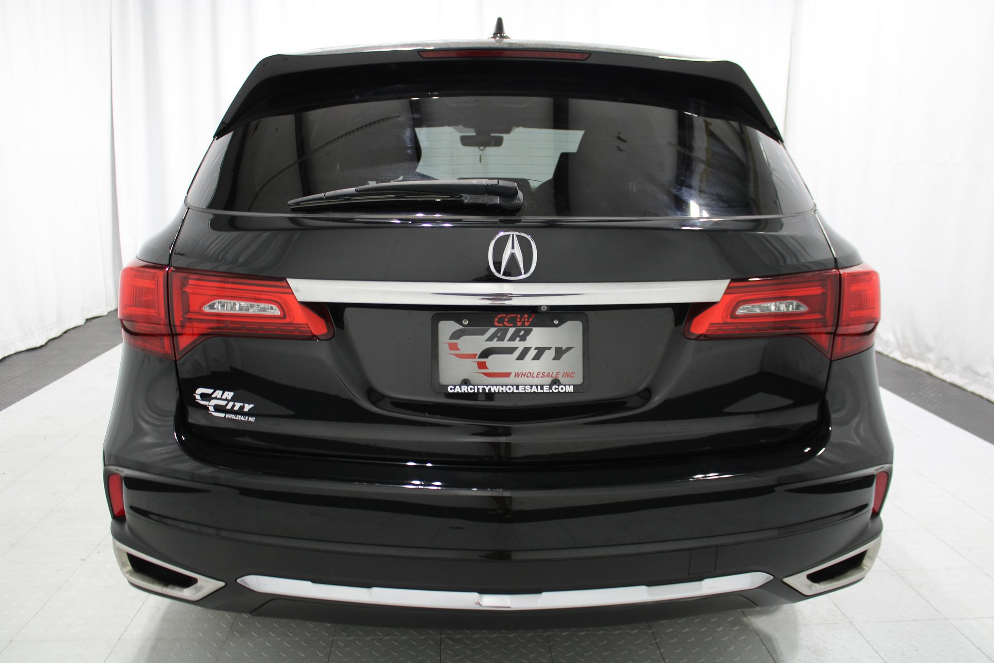 Used 2017 Acura MDX w/ Tech & Entertainment Packag FWD image 7