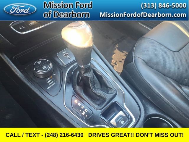 Used 2019 Jeep Cherokee Overland w/ Technology Group image 14