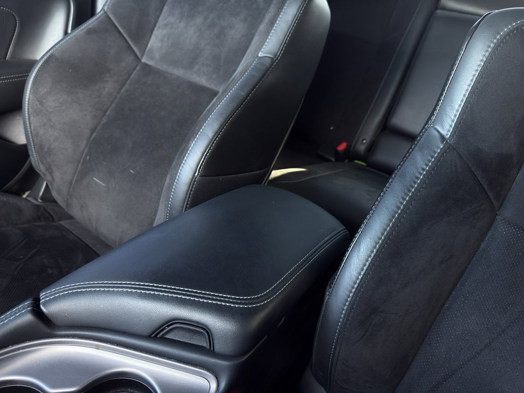 Used 2023 Dodge Challenger R/T w/ Plus Package image 44