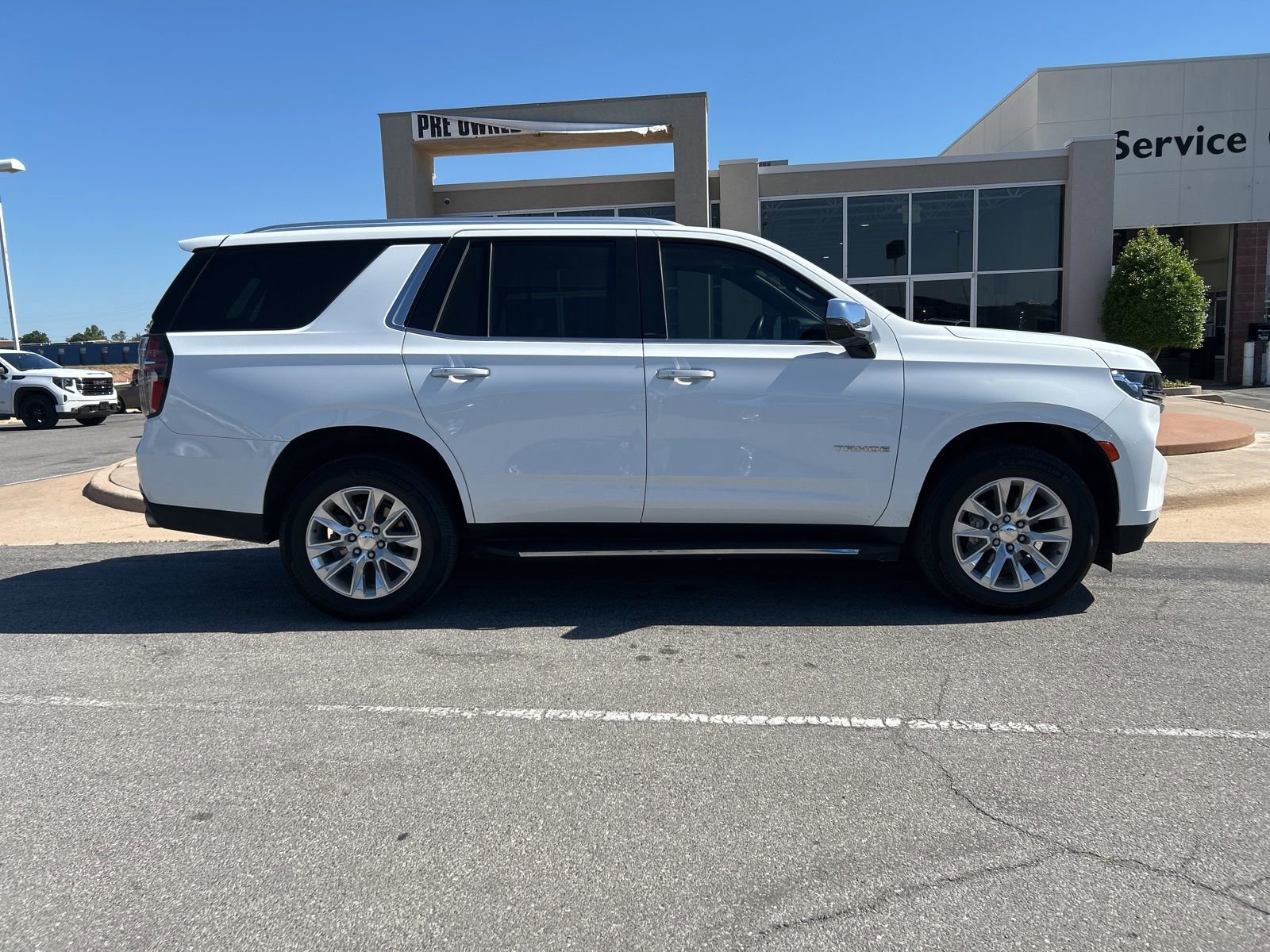 Used 2023 Chevrolet Tahoe Premier w/ Max Trailering Package AWD/4WD image 4