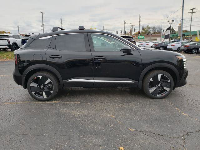 New 2026 Nissan Kicks SR w/ SR Premium Package AWD/4WD image 8