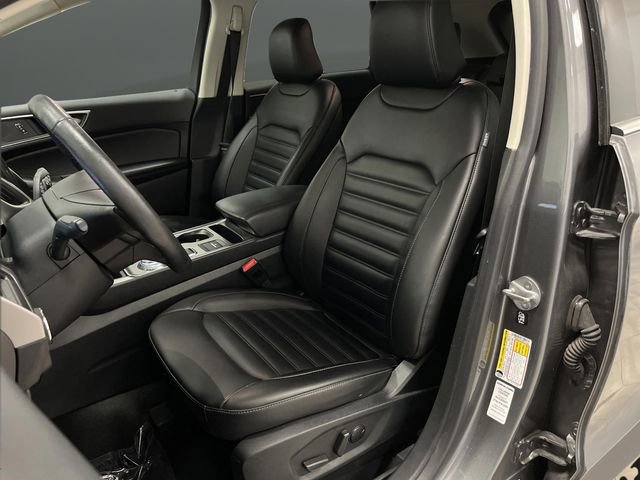 Used 2022 Ford Edge SEL w/ Convenience Package image 4