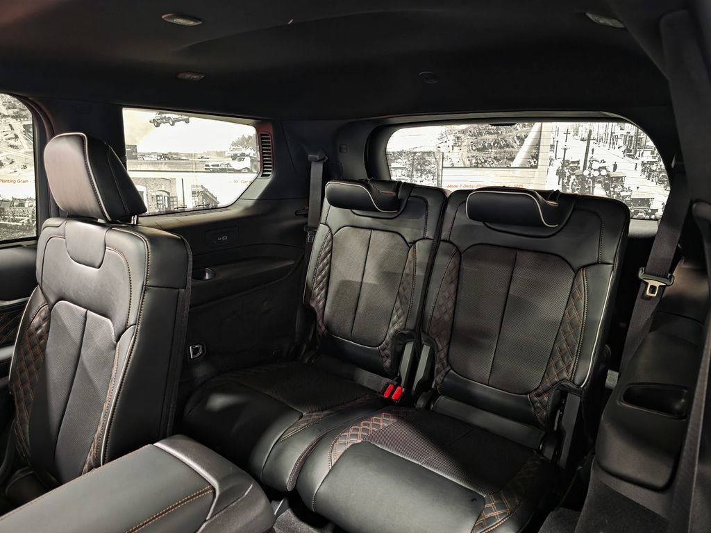 Used 2024 Jeep Grand Cherokee L Summit w/ Luxury Tech Group V image 22