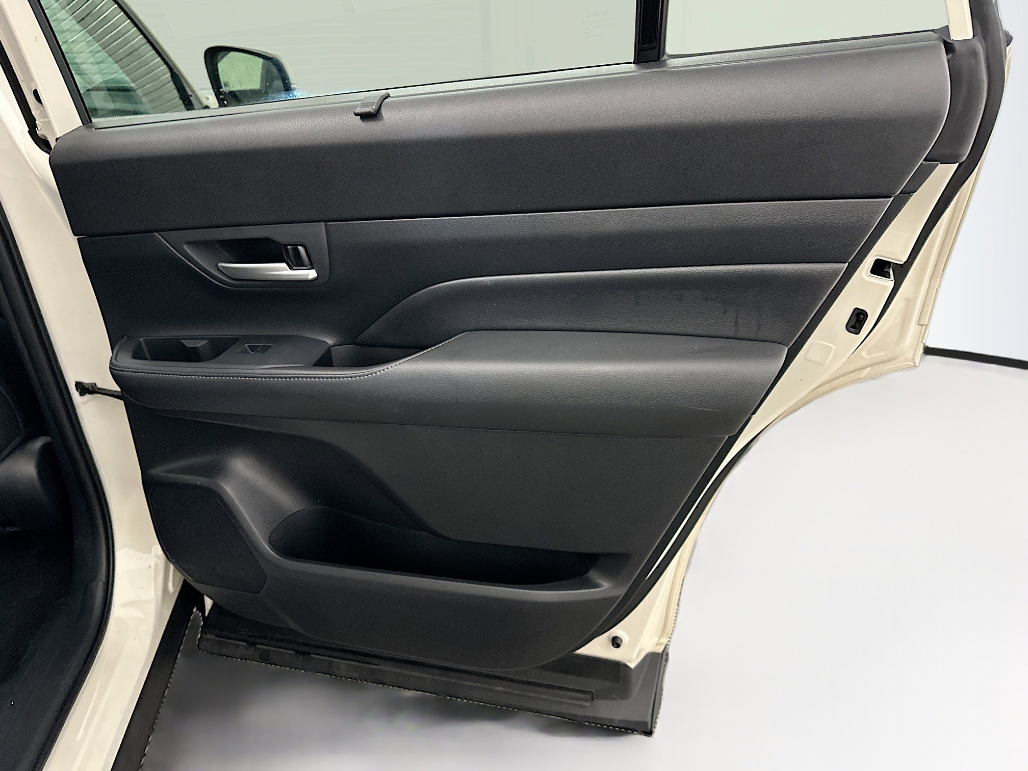 Used 2024 Toyota Grand Highlander AWD image 34
