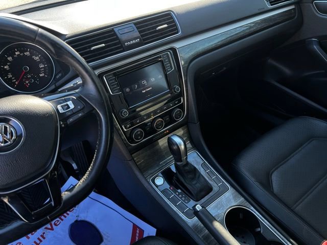 Used 2018 Volkswagen Passat 2.0T SE image 36