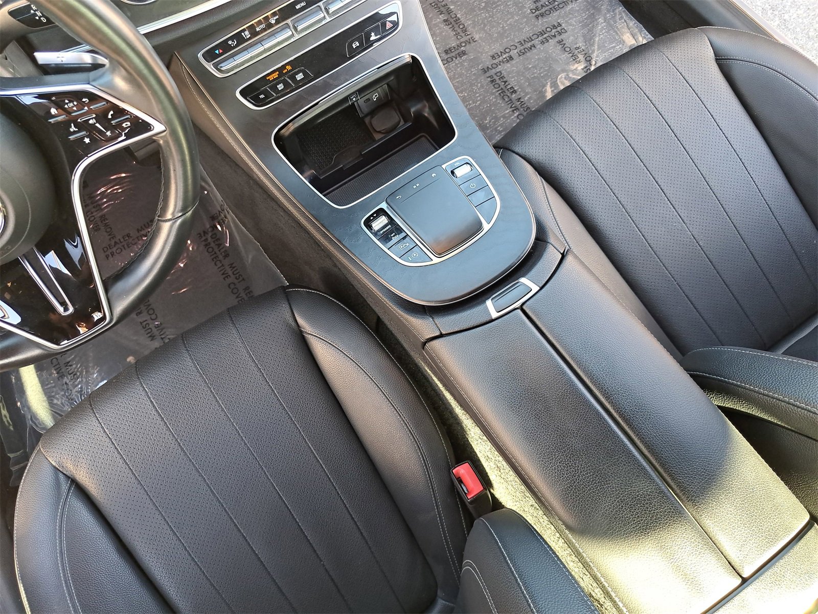 Used 2022 Mercedes-Benz E 350 Sedan w/ AMG Line Exterior image 28