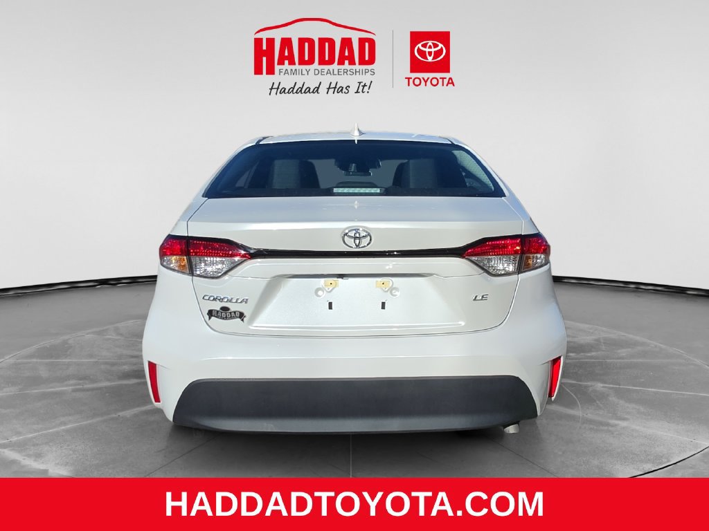 Used 2025 Toyota Corolla LE FWD image 4