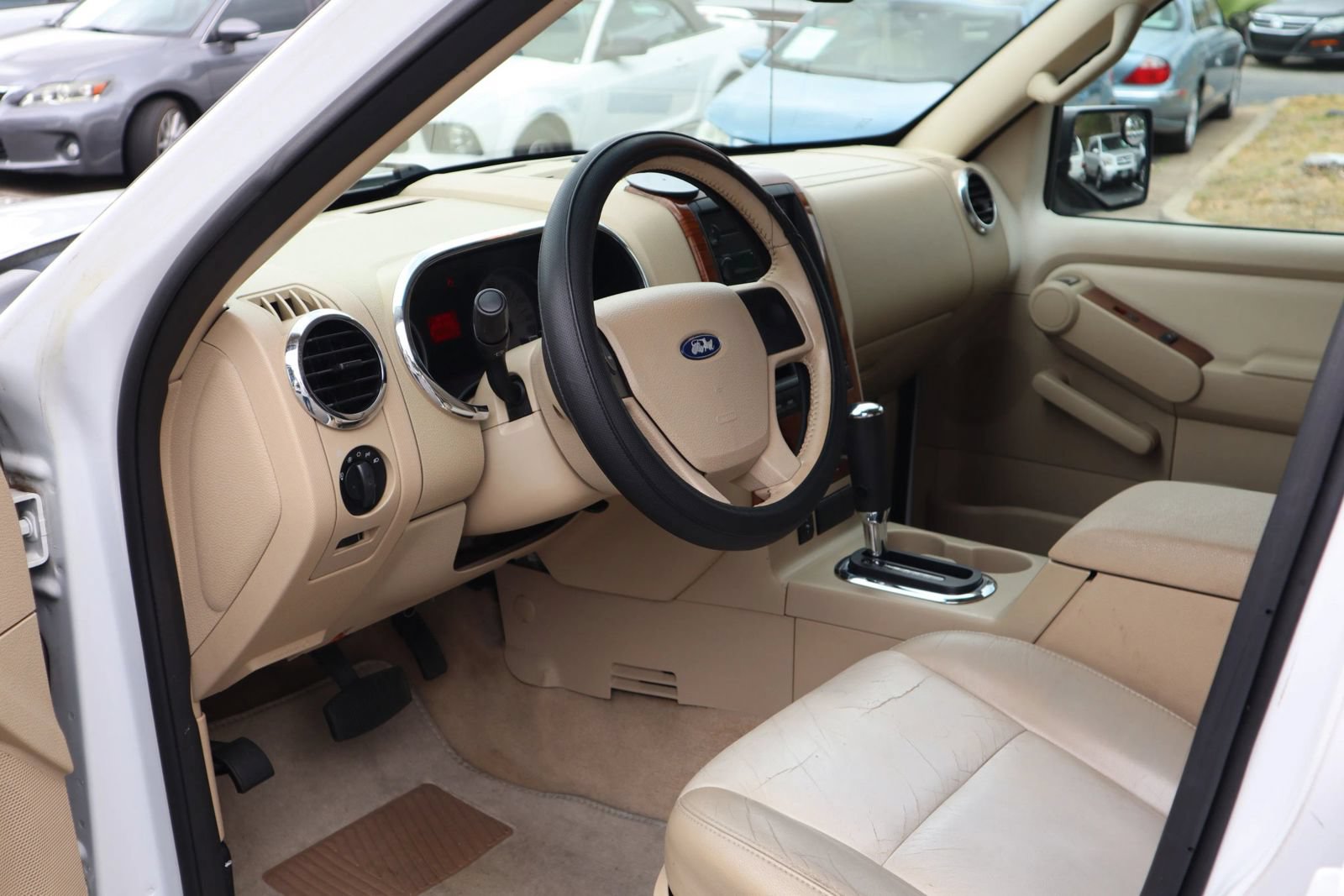 Used 2006 Ford Explorer Eddie Bauer RWD image 9