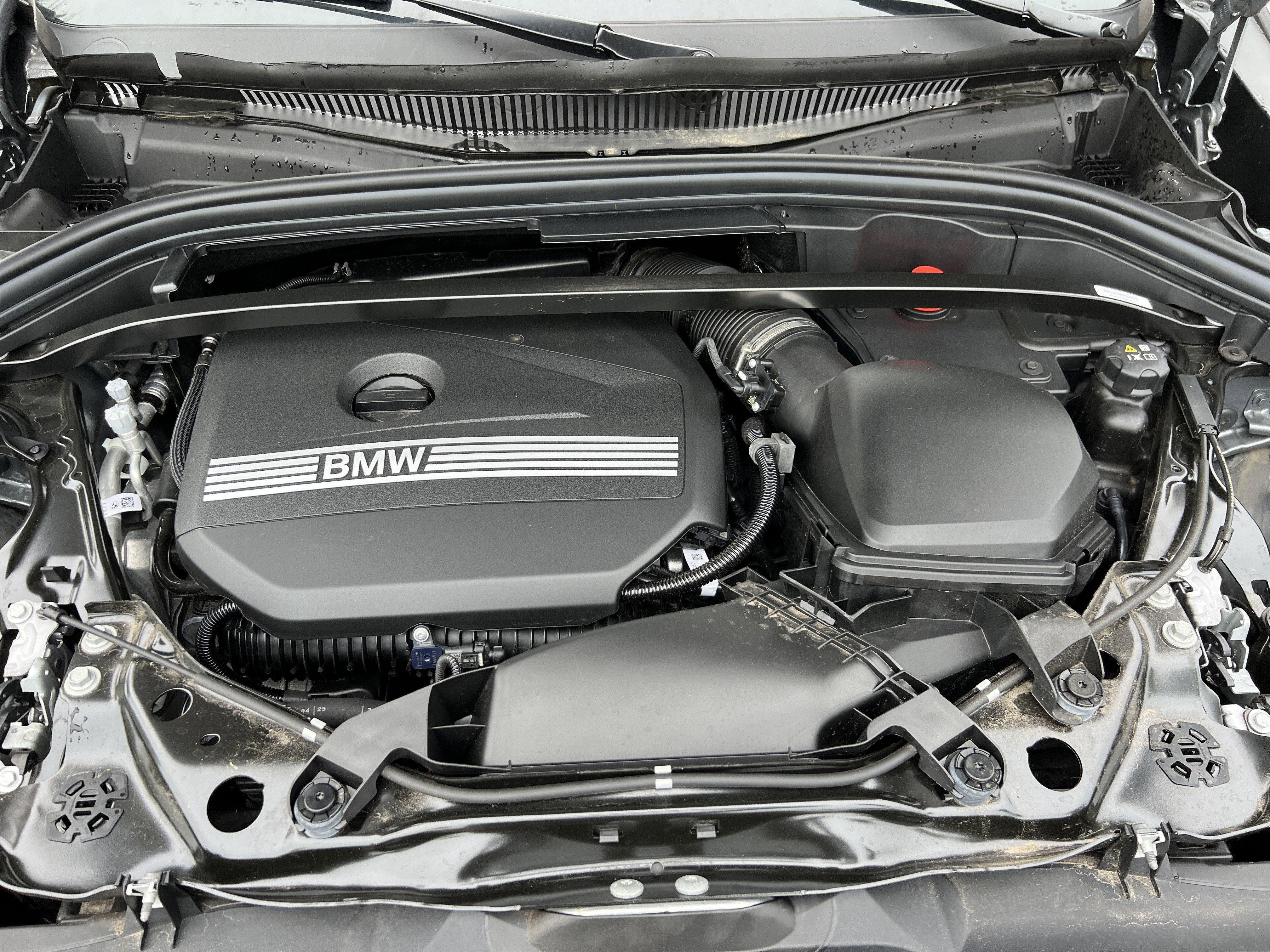 Certified 2025 BMW X2 xDrive28i AWD/4WD image 33