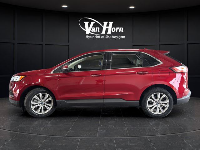 Used 2019 Ford Edge Titanium w/ Cold Weather Package AWD/4WD image 4