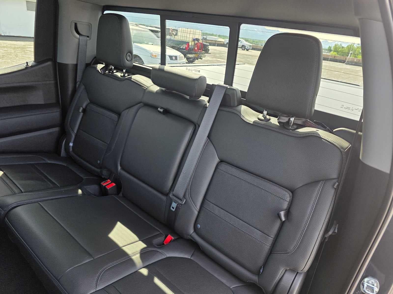 Used 2020 GMC Sierra 1500 Denali w/ Denali Ultimate Package AWD/4WD image 17